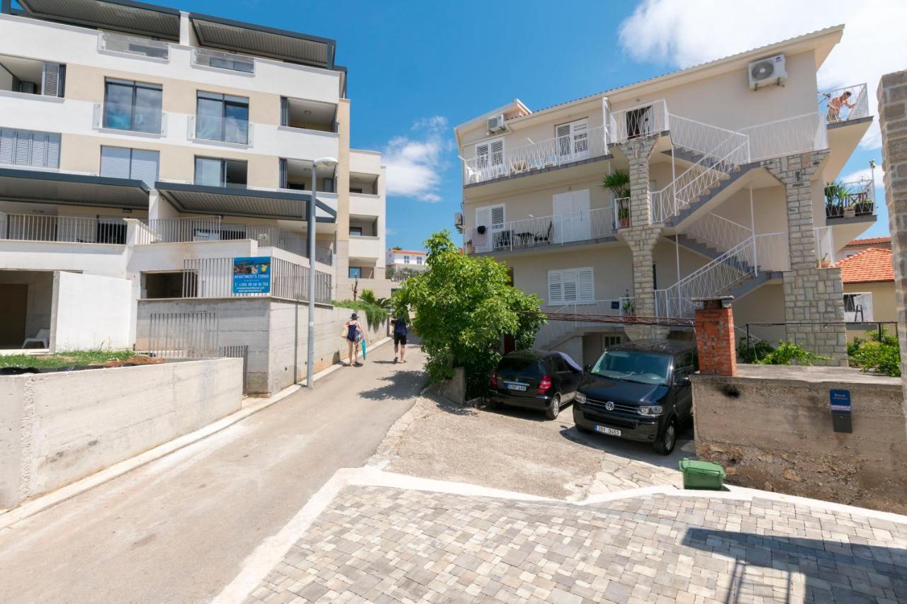 Apartment Nensi Primosten Bagian luar foto